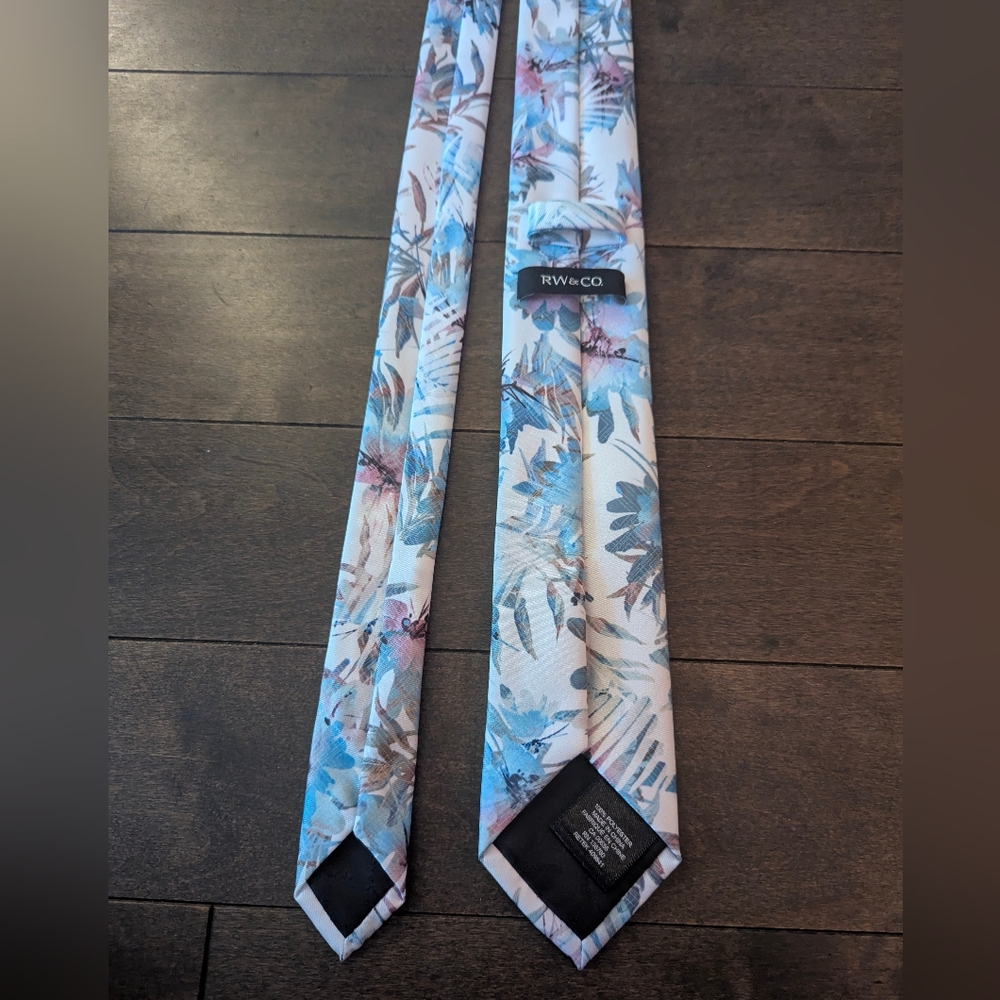 Tropical spring tie